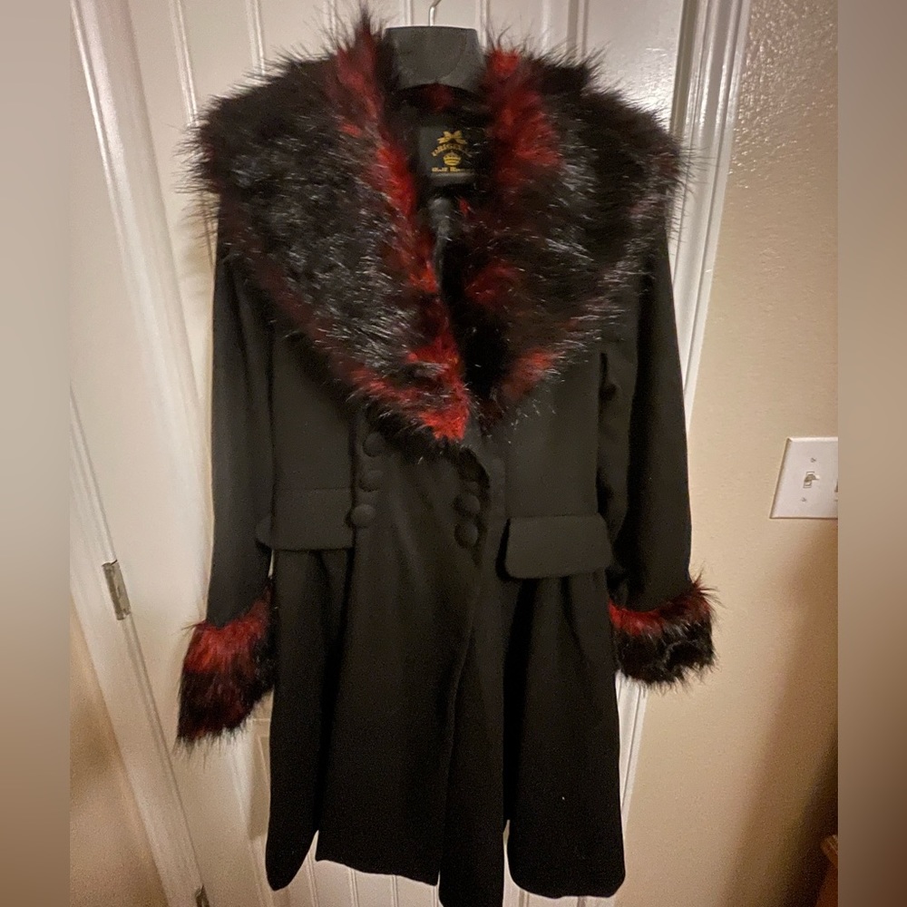 Women’s faux fur trimmed double breasted coat by Hell Bunny. New never worn.